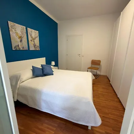 Azzurro 2 Apartment *